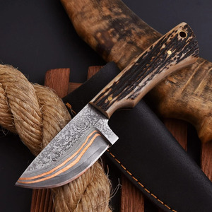 Cuchillo de desollar de acero de Damasco y cobre hecho a mano al por mayor, mango de cuerno de ciervo, cuchillo de caza EDC de hoja fija, fabricante y proveedor - Product Image 6