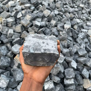 Pavés carrés en basalte noir naturel - Décoration paysagère écologique et durable - Fournisseur en gros en Inde - Product Image 1