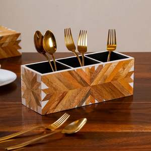 Support à ustensiles de cuisine en bois le plus vendu, organisateur de couverts moderne pour comptoir, table à manger et décoration intérieure, disponible à la vente - Product Image 1
