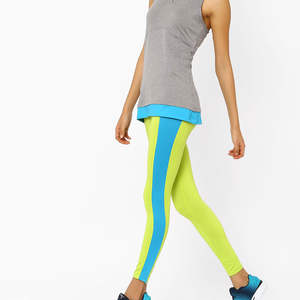Leggings de yoga et de fitness personnalisés pour femmes, haute qualité, nouveau design, avec logo, coupe ajustée, service OEM - Product Image 3