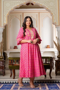Kurti Anarkali de Rayón con Mangas Plisadas para Mujer, Talla Grande, Cuello Redondo, Estampado Floral, Corte Ajustado, Informal, para Fiesta, Color Rosa - Product Image 6