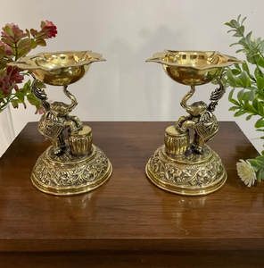 Support de diya en laiton élégant à découpe en forme d'étoile pour l'éclairage décoratif de la maison, disponible à prix de gros. - Product Image 5