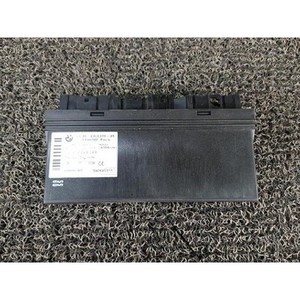 ECU และโมดูลคอมพิวเตอร์มือสองสำหรับรถยนต์ซีรีส์ 5 รุ่น 6135696901101 - Product Image 1