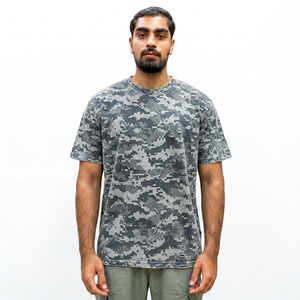 Camiseta de Manga Corta con Cuello Redondo y Camuflaje Gris para Hombre, Corte Regular, Estilo Informal, Tejido de Punto Transpirable con Estampado Digital - Product Image 1
