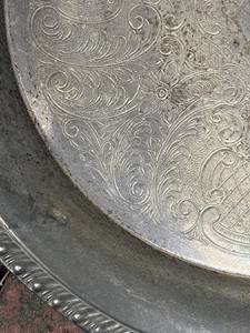 Assiette de présentation or rose élégante pour réception de mariage - Product Image 4