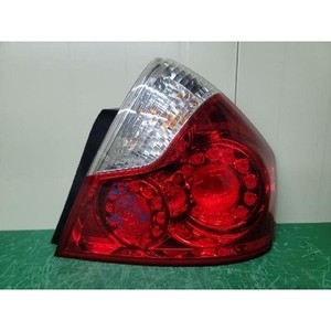 ไฟท้ายขวา M Y50 ปี 2005-2008 ของแท้ มือสอง รุ่น 22063786 - Product Image 1