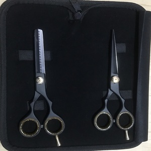 Ciseaux de barbier professionnels pour la coupe de cheveux et la coiffure en salon - Product Image 1