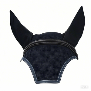 Exclusivo gorro de malla para caballos con protección para las orejas, cubre la cara, elástico y cómodo. - Product Image 5