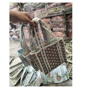 Bolso Tote de Hombro Acolchado de Algodón con Estampado Floral Bohemio, Dos Aberturas, para Playa o Viaje, Regalo para Mujer - Product Image 1