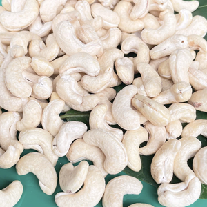 Cheap Bulk Ready To Ship Cashew LP1 Cashew Nuts Bulk Cashew Nuts Low MOQ Santigo - Product Image 1