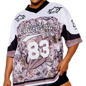 Camiseta Deportiva Unisex de Camuflaje al por Mayor, Cuello en V, Transpirable, Estilo California, Sublimación, con Número - Product Image 3