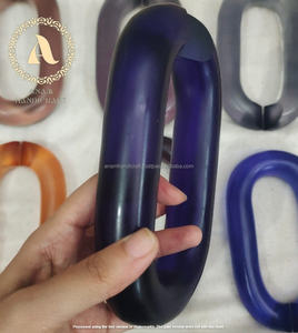 Chaîne en acrylique moderne personnalisée Accents muraux faits à la main en résine ornementale moderne suspendue pour la décoration intérieure Diwali Festival Ready - Product Image 1