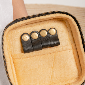 Bolsa de Cosméticos de Cuero Vacuno Genuino Hecha a Mano, Bolsa con Cierre y Diseño Floral, Bolsa de Lujo para Mujer de Alta Calidad - Product Image 5