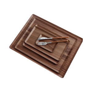 Accesorios de cocina sostenibles Bandeja de servicio con patrón de planta de madera de acacia con platos de madera irregulares pulidos Plato - Product Image 2