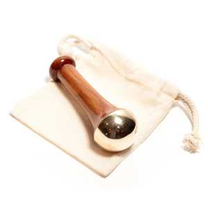 Bâtonnet ayurvédique Kansa avec manche en bois, outil traditionnel de massage du visage et du cou pour la relaxation, la beauté et la thérapie bien-être - Product Image 4