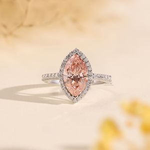 Elegante Anillo de Diamante Cultivado en Laboratorio con Corte Marquesa de 14k en Oro Blanco, Anillos de Diamantes de Lujo con Claridad VVS-VS, Certificado IGI de la India - Product Image 2