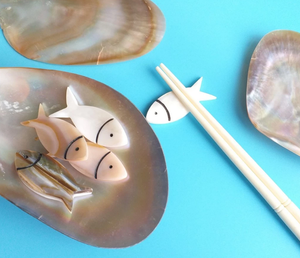 Soporte para palillos de nácar con datos dorados, vajilla decorativa hecha a mano, soporte para utensilios, venta al por mayor, comedor, exportación, Vietnam, 99 - Product Image 4