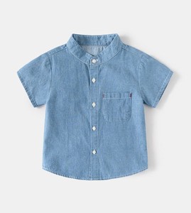 เสื้อเชิ้ตเด็กชายผ้าฝ้ายสีฟ้าอ่อน แขนสั้น คอจีน สีพื้นลำลอง มีกระเป๋า กระดุมด้านหน้า ทรงปกติ - Product Image 1