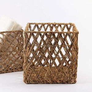 Panier de rangement en jacinthe d'eau naturelle de haute qualité, fait à la main, en vrac, écologique, production durable en provenance du Vietnam - Product Image 3