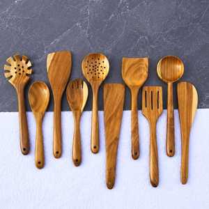 Cuillère passoire en bois artisanale Khadim, sculptée à la main, finition naturelle, légère, ustensile de cuisine, 1 pièce, compatible lave-vaisselle et micro-ondes - Product Image 6