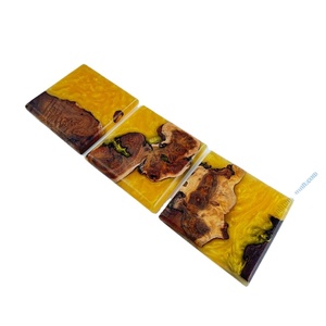 Ensemble de sous-verres en résine de qualité RÉSISTANT avec effet océan Dessous de verre décoratifs carrés et ronds en résine époxy par Craftsy Home - Product Image 4