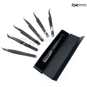 Pinzas para Extensión de Pestañas con Punta de Fibra Antideslizante, Agarre de Diamante, Color Negro Plasma, con Etiqueta Privada, Pinzas de Volumen Ruso de 90 Grados - Product Image 4