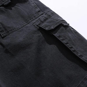 Shorts en jean cargo brodés Streetwear Hip Hop coupe droite mi-longue noirs pour hommes, multi-poches, personnalisables, unisexe, avec logo brodé - Product Image 3