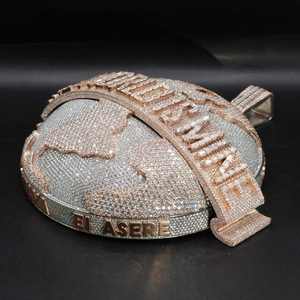 Dijes de Tierra 3D Gruesos Personalizados de Fábrica, Estilo Hip Hop, de Plata 925 Chapada en Oro Rosa, con Diamantes Totalmente Engastados y Moissanita de Color D VVS - Product Image 4