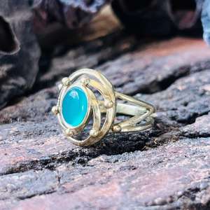 Anillo de Calcedonia Azul, Anillo Boho con Diseño en Espiral, Anillo de Latón Dorado, Anillo Étnico de Latón, Anillo Vintage, Venta al por Mayor - Product Image 5