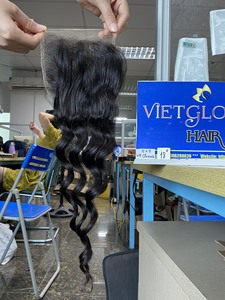 Vague naturelle cambodgienne Vietnam Extensions de cheveux Loose Deep Wave Style Raw Non-Remy Machine Double Trame Fermeture de cheveux - Product Image 3