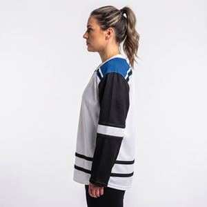 Maillot de hockey sur glace pour femmes en mesh à col en V, maillot de hockey sur glace sublimé à manches courtes pour femmes, maillot de hockey sur glace premium pour femmes - Product Image 3