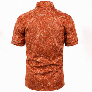 Chemise imprimée élégante pour homme avec un design numérique accrocheur, un matériau de qualité supérieure et un confort durable pour toutes les occasions - Product Image 2