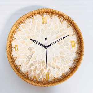 นาฬิกาแขวนผนังสไตล์โบราณทำจากหวายถัก ผู้ผลิตนาฬิกาแขวนผนังขายดีที่สุด ราคาประหยัด ของตกแต่งบ้าน - Product Image 1