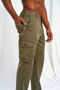 Pantalon cargo pour homme, coupe décontractée, avec plusieurs poches de rangement, en coton doux et style confortable pour les voyages et le travail - Product Image 4
