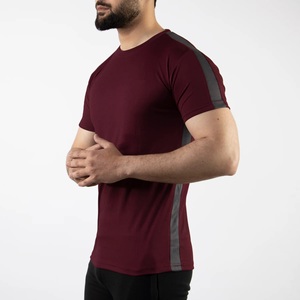 T-shirt décontracté pour homme en coton tricoté 100% à col rond, manches courtes, couleur marron, coupe classique, respirant et à séchage rapide - Product Image 1