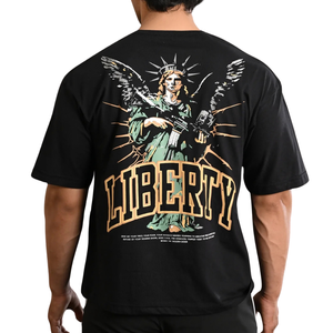 Camiseta Negra para Hombre con Estampado Gráfico Liberty, Cuello Redondo, Manga Corta, Estilo Casual Urbano, Diseño en la Espalda, Venta al Por Mayor de Ropa de Moda - Product Image 2