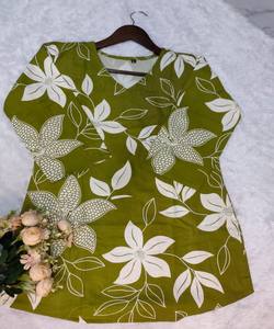 เสื้อผ้าพิมพ์ลายเรยอนทันสมัย สำหรับใส่ทุกวัน ราคาขายส่ง เสื้อผ้าชาติพันธุ์สีเขียว คุรตีผ้าฝ้ายสำหรับผู้หญิง แห้งเร็ว - Product Image 5