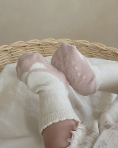 Chaussettes en mélange de coton style Peekaboo Tabi pour bébés et enfants – Chaussettes de tous les jours d'inspiration japonaise - Product Image 2