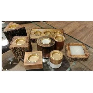 Portavelas Cuadrado de Madera de Mango para Velas Hurricane, 18x10 cm de Diámetro |   Decoración Rústica Moderna Hecha a Mano para el Hogar por Aqudus Saleem - Product Image 4