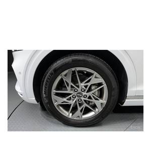 Genesis GV70 2.5T 2024, Gasolina, Tracción en las Cuatro Ruedas, Caja de Cambios Automática, Asientos de Cuero, Cámara Trasera, 29,428 km, Volante a la Izquierda - Product Image 5