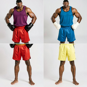 Ensemble de vêtements de compétition de boxe, haut d'entraînement respirant et short de combat, design personnalisé pour les combattants professionnels et les sportifs - Product Image 4