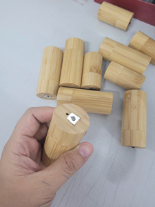 Contenedor de Alimentos Redondo de Madera con Tapa, Hecho a Mano con Madera de Acacia, Hilo Dental con Contenedor de Bambú Recargable - Product Image 2