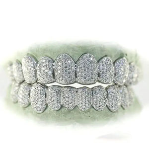 Grillz dentaire unisexe de luxe en argent sterling 925, serti de moissanite taille brillant VVS1, personnalisable, style Hip Hop - Product Image 6