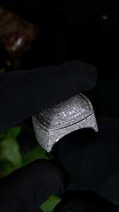 Bague Hip Hop en argent sterling 925 avec diamant moissanite rond taille VVS, pour homme, à porter au quotidien et comme cadeau pour lui - Product Image 2