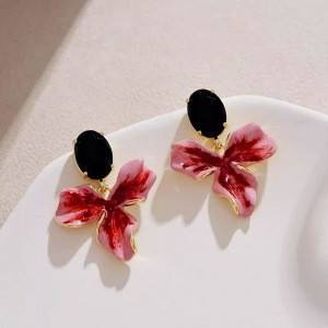 Boucles d'oreilles unisexes vintage plaquées or 14 carats avec nœud floral rose et rouge et clous ovales noirs pour mariage, fête et usage quotidien - Product Image 3