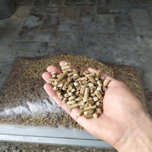 Pellets de Madera de Alta Calidad DIN PLUS ENplus A1 Estándar 4600J Energía Energética 1.5% Cenizas Baja Humedad 8% Calefacción Eficiente - Product Image 3