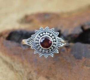 Wholesale Natural Red <b>Garnet</b> 925 Sterling <b>Silver</b> Gemstone <b>Ring</b> Handmade Elegant Fine Jewelry Manufacturer Supplier - Product Image 5