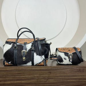 Nouveau sac polochon de voyage en cuir repoussé à la main avec sac à cosmétiques à bandoulière assorti ensemble de bagages Western deux pièces en cuir de vachette véritable - Product Image 4