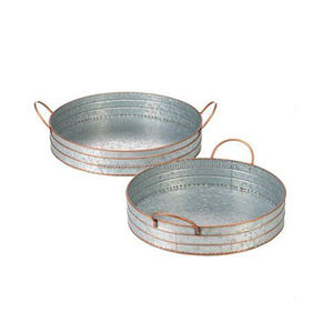 Plateau de service en métal galvanisé à forte demande avec poignées robustes Accent décoratif pour tables basses mariages et fêtes - Product Image 2