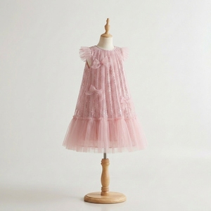 Robe de princesse scintillante rose pour filles, en tulle, pour fête d'anniversaire, robe de demoiselle d'honneur, nœud 3D, sans manches, coupe trapèze, TUTUPETTI, fabriquée au Vietnam - Product Image 2
